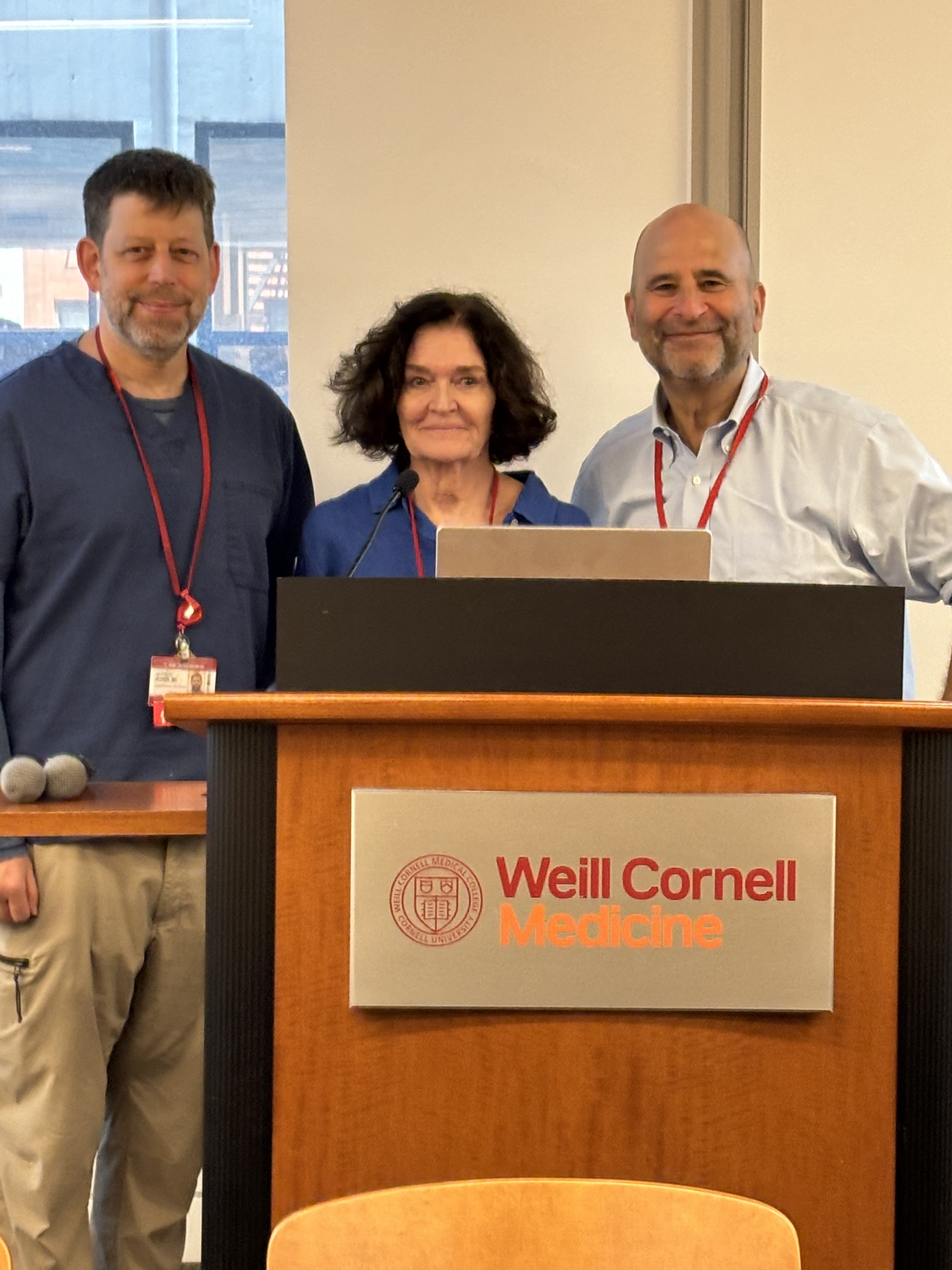 group photo Dr. Czaja, Lachs, Rosen